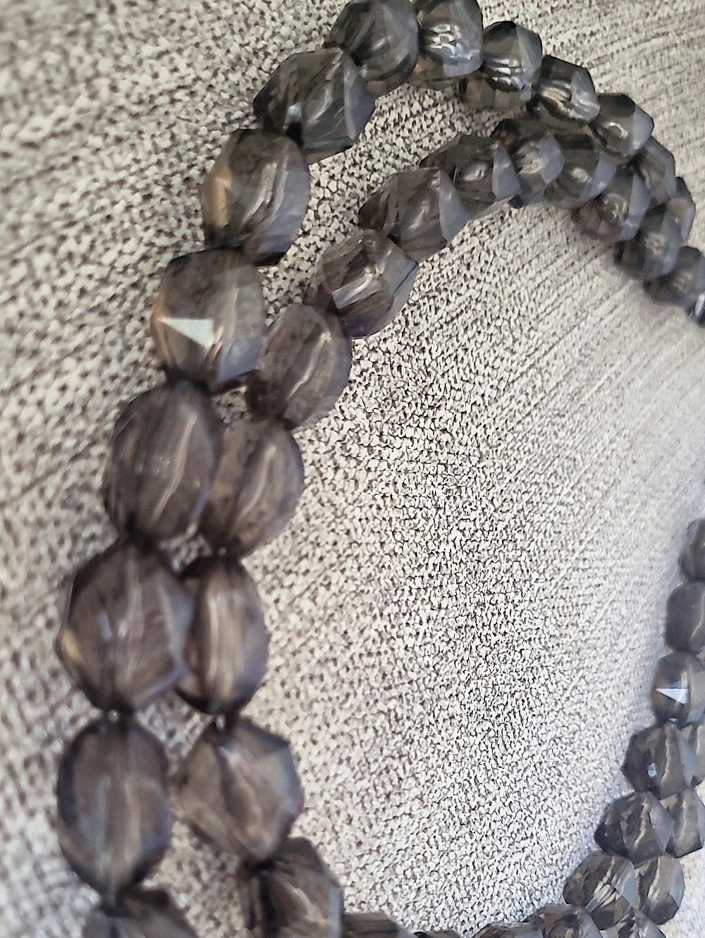 Faceted Beaded Necklace in Gray Like New - Picture 2 of 3